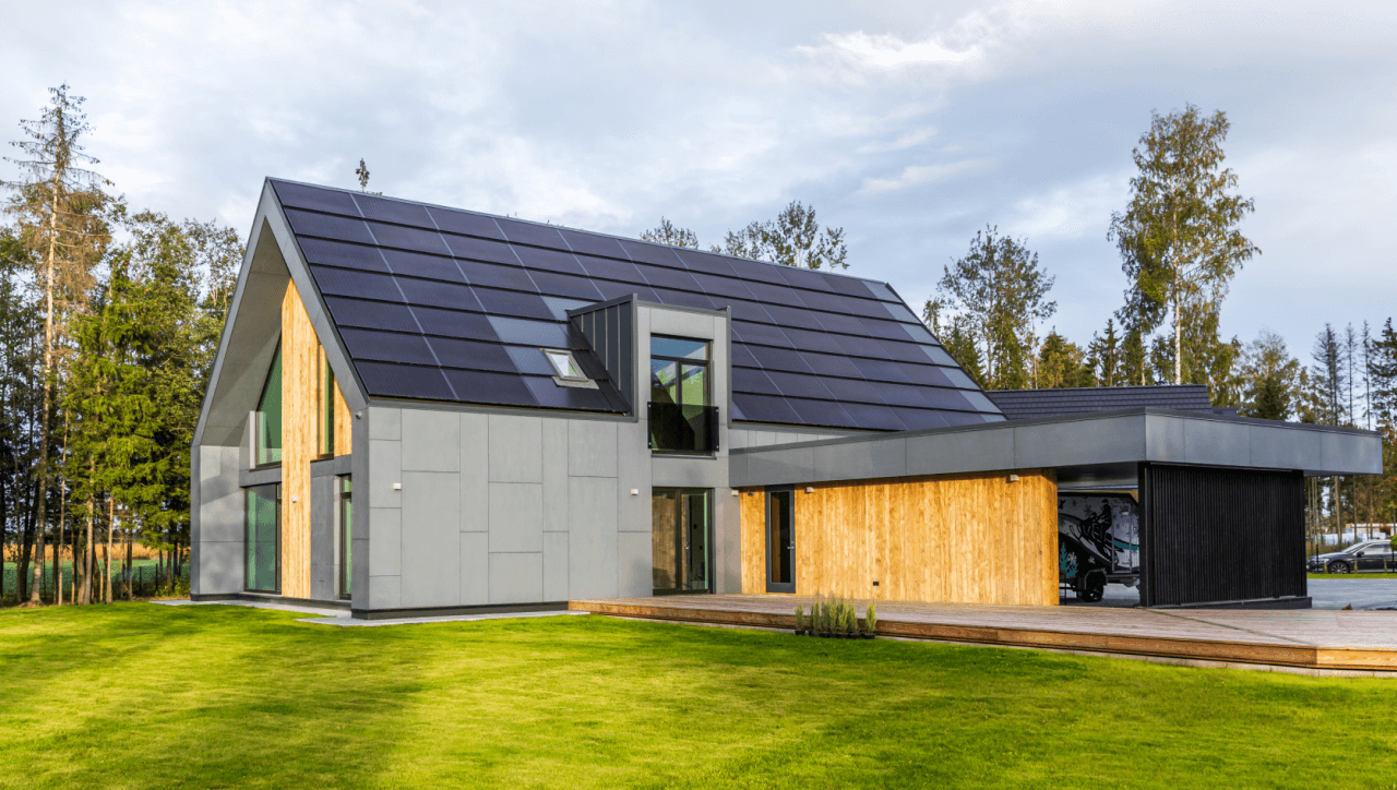 Solarstone päikeseenergia katus eramajal